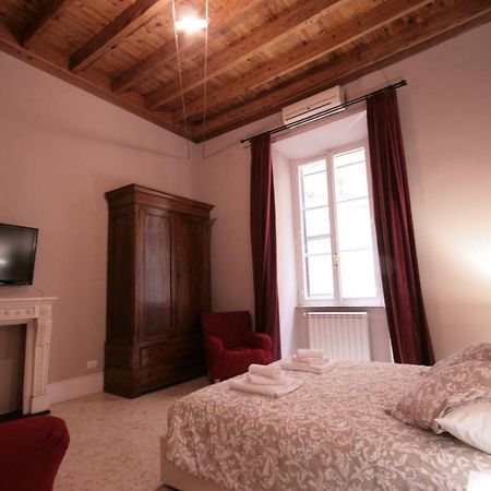 Trastevere 3 Bedrooms Рим Екстер'єр фото